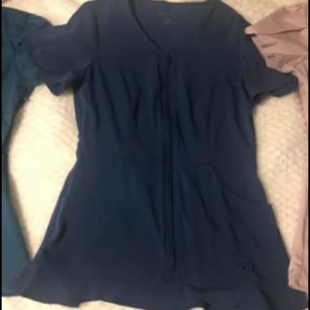 Jaanuu scrub top
